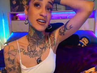 Watching Even StevenZzzzzzz, Distract Me