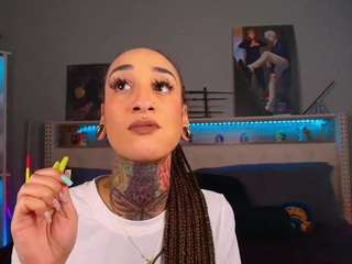 starryari69 Live Webcam on CamSoda