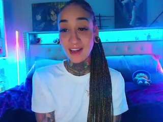 starryari69 Live Webcam on CamSoda