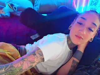 starryari69 Live Webcam on CamSoda