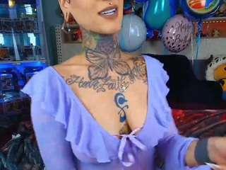 Live webcam model starryari69 on Soda Cams