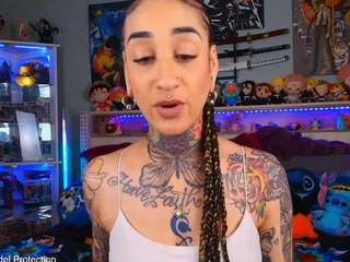 starryari69 Live Webcam on CamSoda