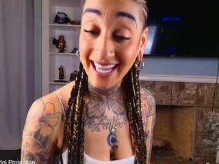 starryari69 Live Webcam on CamSoda