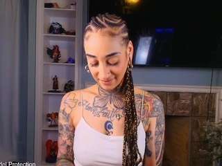 starryari69 Live Webcam on CamSoda