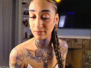 starryari69 Live Webcam on CamSoda