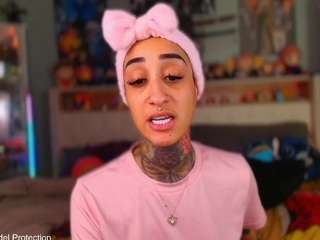 Live webcam model starryari69 on Soda Cams