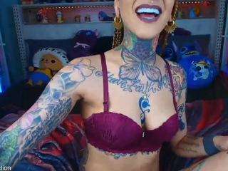 starryari69 Live Webcam on CamSoda