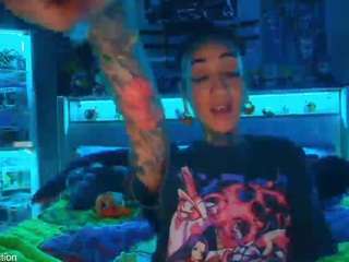 Acest model este live acum. starryari69