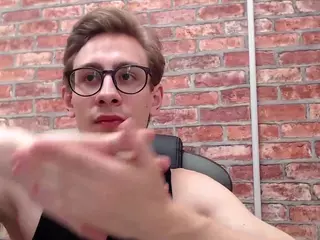 NathanLaurence's Live Sex Cam Show