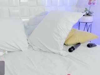 antonella-lovee webcam