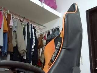 EvaTiffany live cam preview