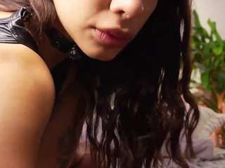 Katie Cruz live cam preview