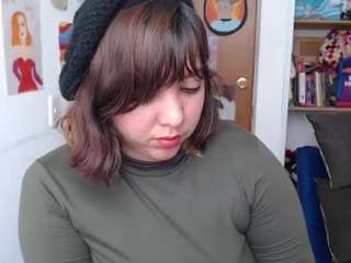 nanabelaa's CamSoda show and profile