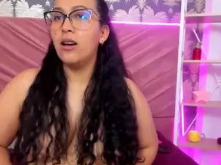 Laura-Ks's Live Sex Cam Show