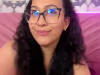 Laura-Ks's Live Sex Cam Show