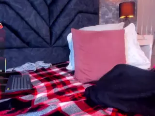 Laura-Ks's Live Sex Cam Show