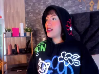 Laura-Ks's Live Sex Cam Show