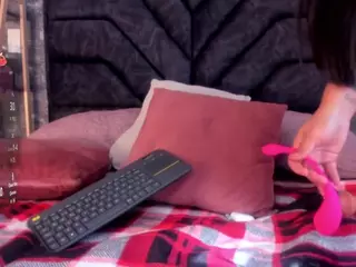 Laura-Ks's Live Sex Cam Show