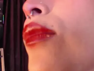 Laura-Ks's Live Sex Cam Show