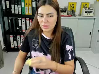 kilenyaPatrise's Live Sex Cam Show
