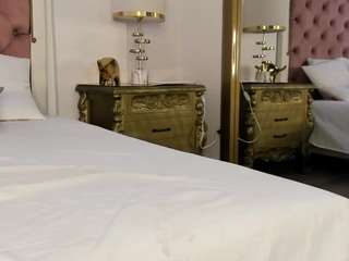 nicole-miler Live Webcam on CamSoda