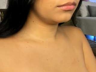 nicole-miler Live Webcam on CamSoda