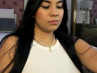 nicole-miler's CamSoda show and profile