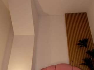 nicole-miler live webcam show