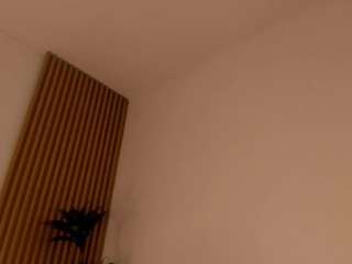 nicole-miler live webcam show