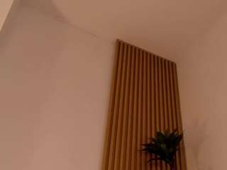 nicole-miler live webcam show