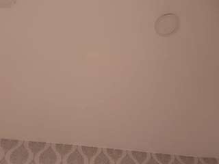 nicole-miler live cam preview