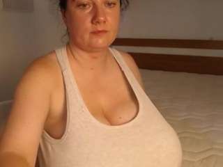 AlisiaParril live cam preview