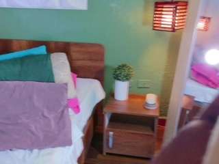 Danna Brown live cam