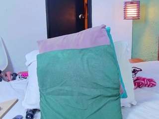 Danna Brown live cam preview