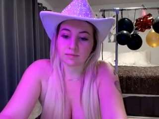 joneskali98's CamSoda show and profile