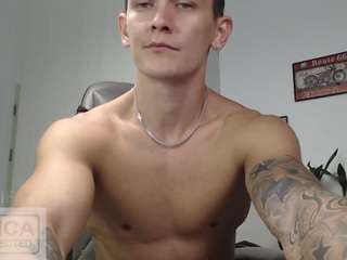 Rustynf1tz cam girl