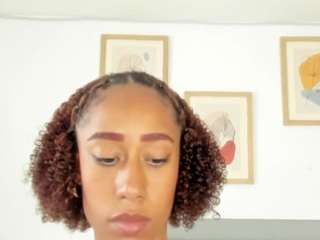 jade-obi, recent webcam model, live from Camsoda