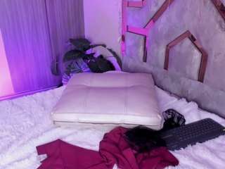 sabrinaabaker's CamSoda show and profile