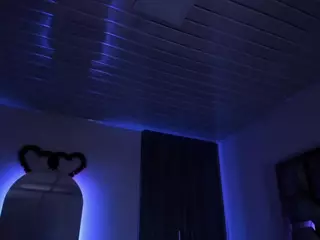 Emily Sanz's Live Sex Cam Show