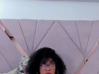 violet-contre webcam