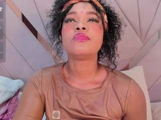 violet-contre Live Webcam on CamSoda