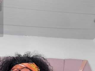 violet-contre webcam