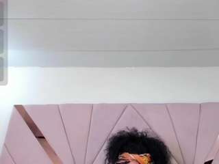 violet-contre webcam