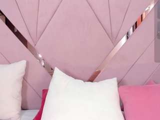 violet-contre webcam