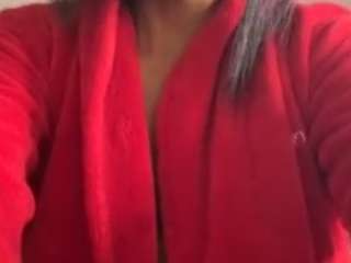 Live webcam model victoria-chicas on Soda Cams