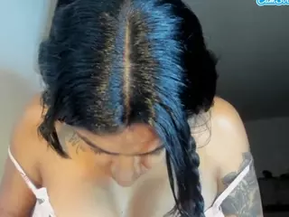 Victoria's Live Sex Cam Show