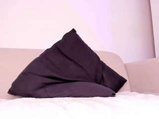 sarasaenz2 webcam
