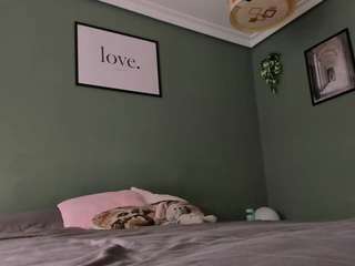 sarasaenz2 Live Webcam on CamSoda