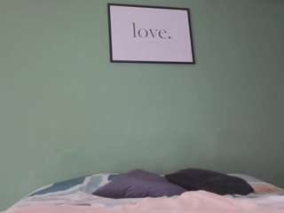 sarasaenz2 Live Webcam on CamSoda