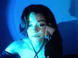 anne-white's Live Sex Cam Show